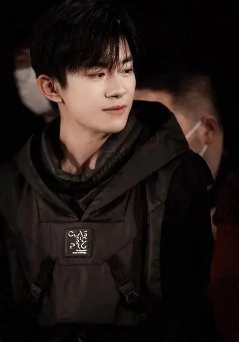 娱乐圈吃瓜爆料杨洋视频,揭秘明星幕后生活  第3张